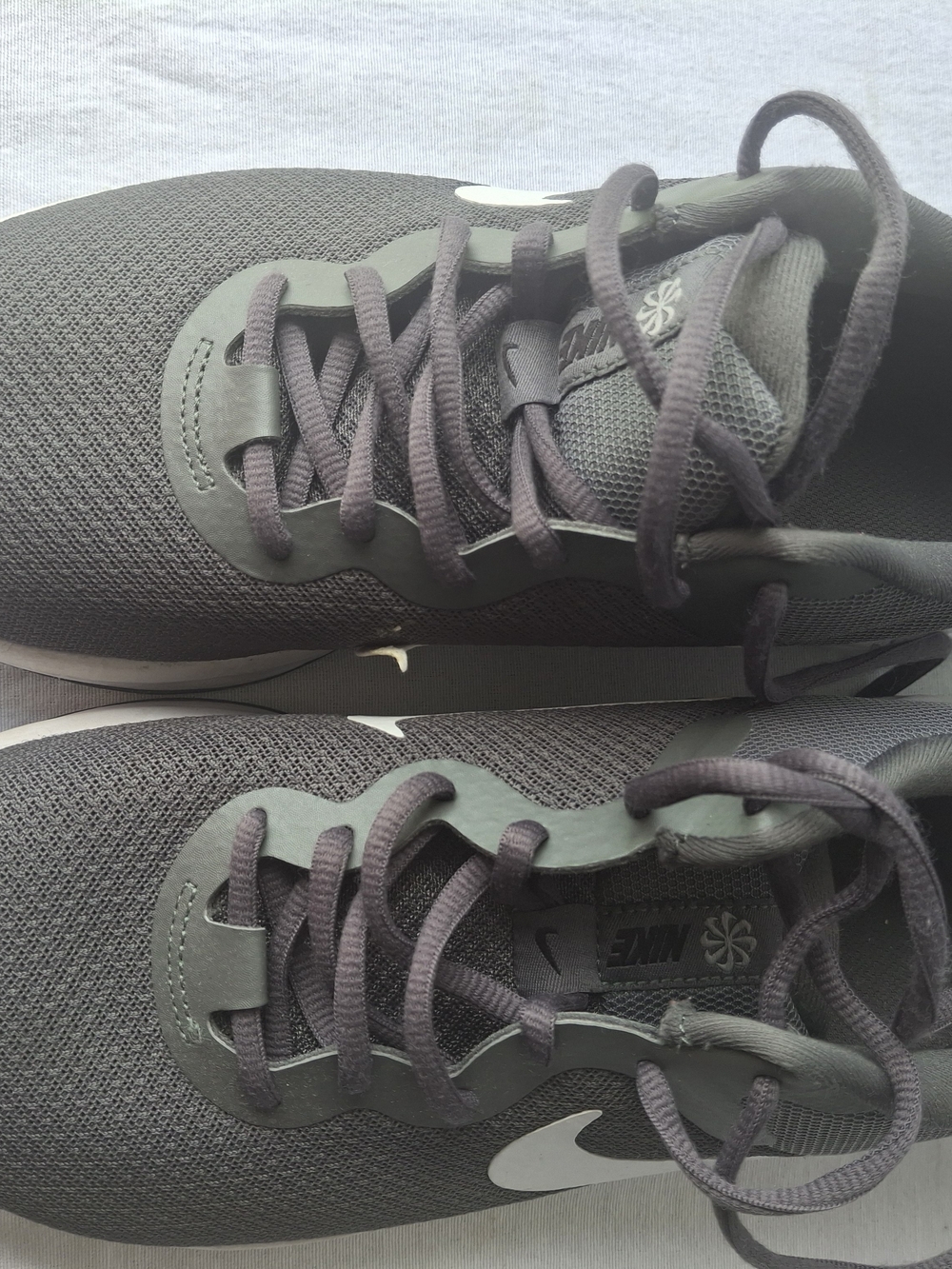 Nike Gray/Black Running Sneakers